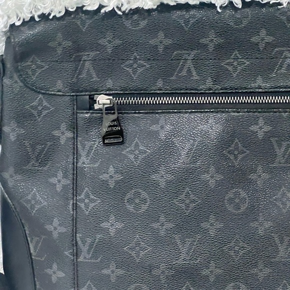 Louis Vuitton Monogram Eclipse Explorer PM - Picture 5 of 16